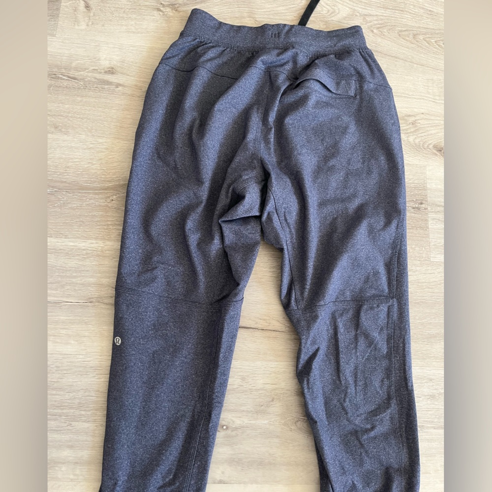 Lululemon sweats